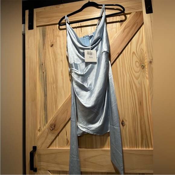 Selfie Leslie mini wrap dress - Picture 6 of 7